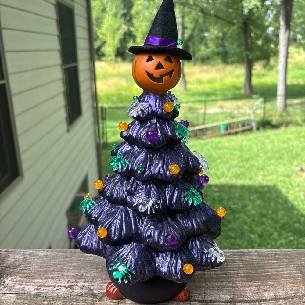 Ceramic Christmas tree.